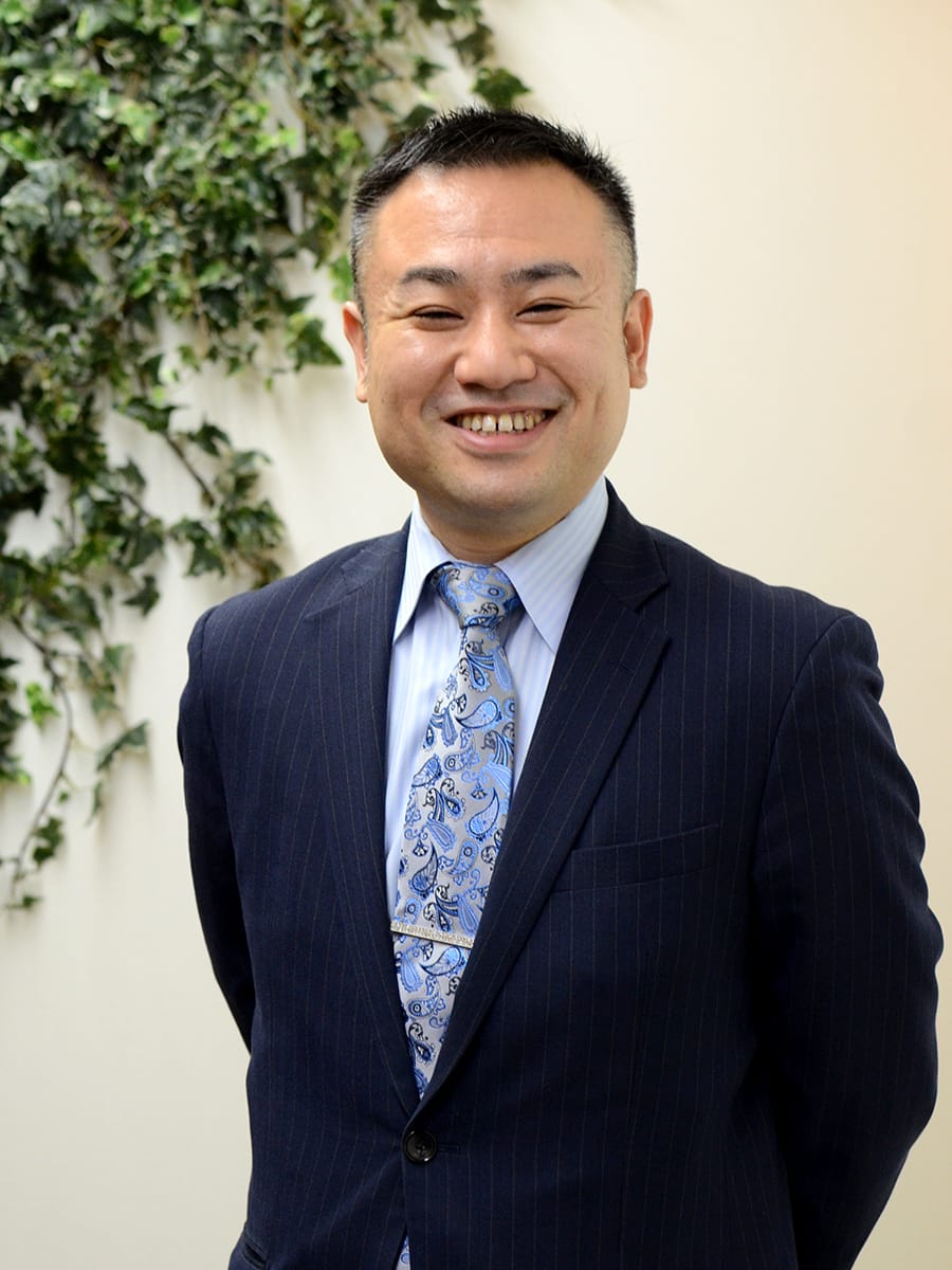 株式会社ラグジュアリー代表　綱島代表